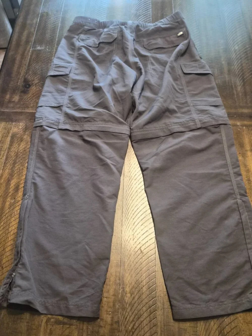 The North Face Cargo Pants Men XL Black Nylon Convertible Shorts Hiking G689
